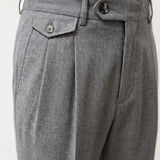 Massimo Brunelli Pantalone Elegante Grigio con Doppia Pence e Risvolto