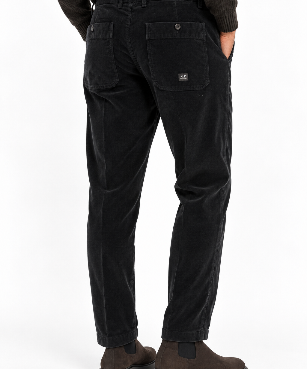Pantaloni Uomo C.P. Company in Velluto a Coste Nero – Loose Fit