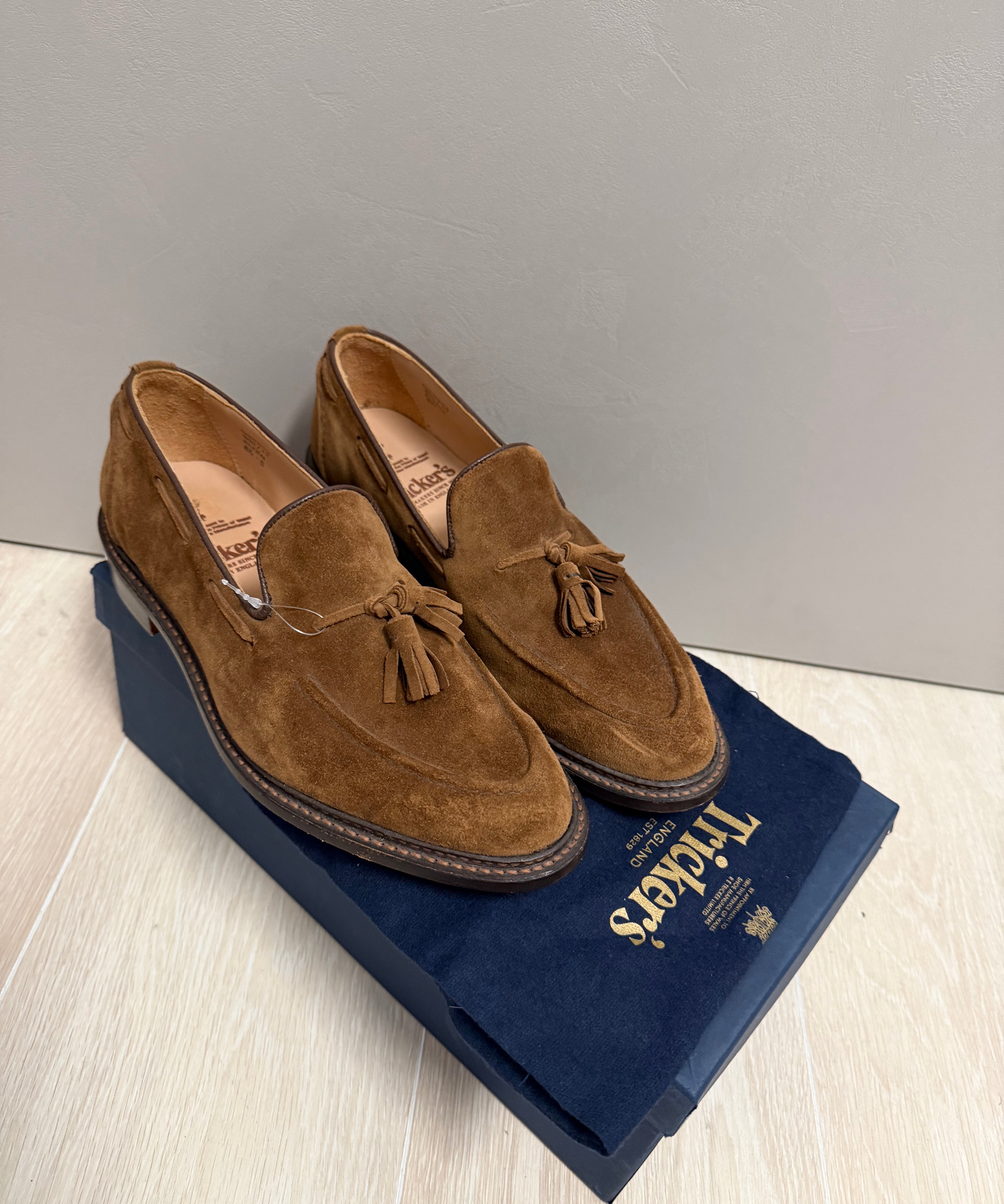Tricker's Men's Elton Tassel Loafers in Brown Suede - Size 42 ½ (UK 8.5)