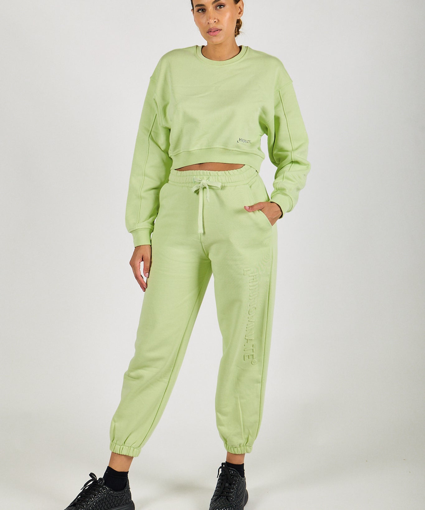 Hinnominate fleece trousers with pockets