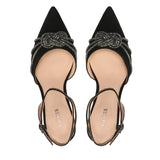 Black pumps