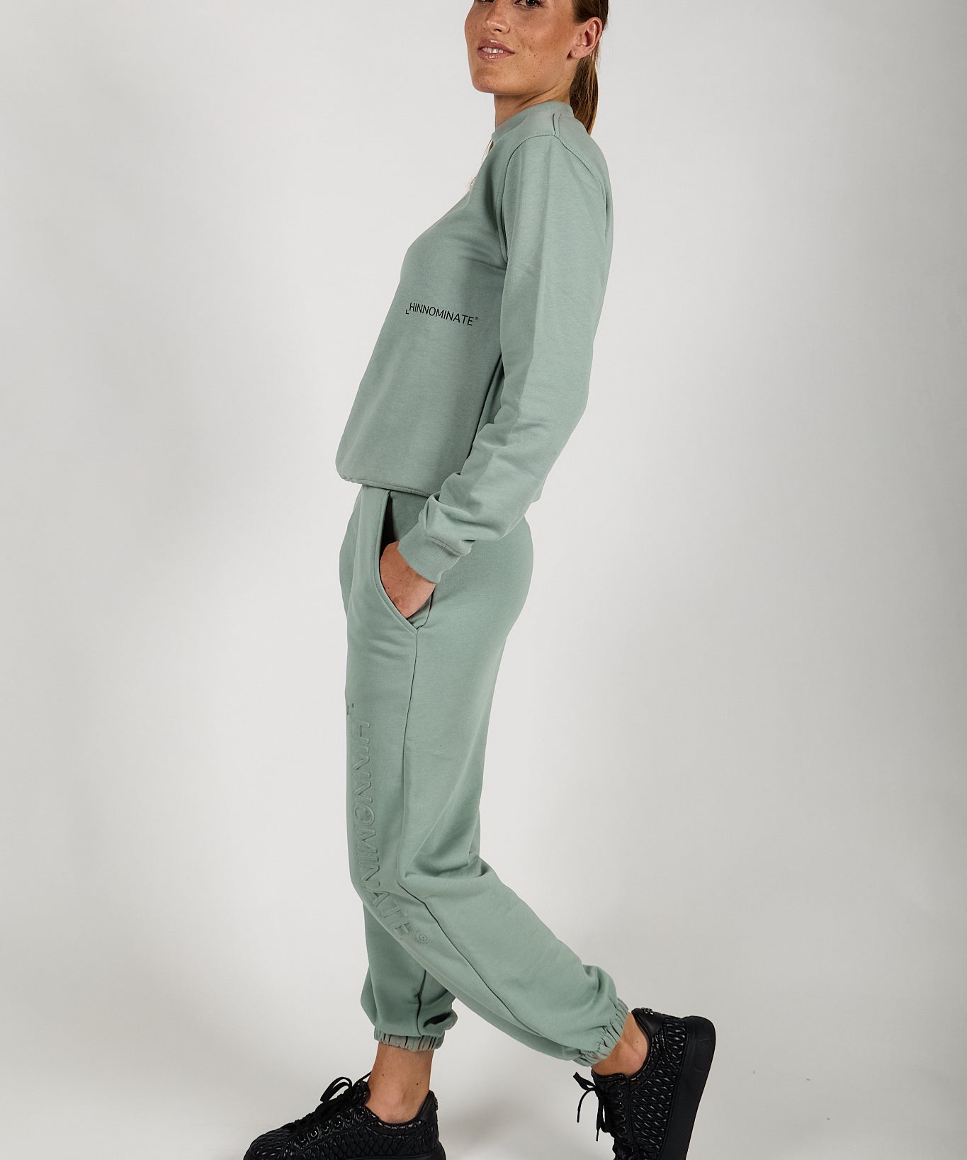 Sweatshirt and trousers set